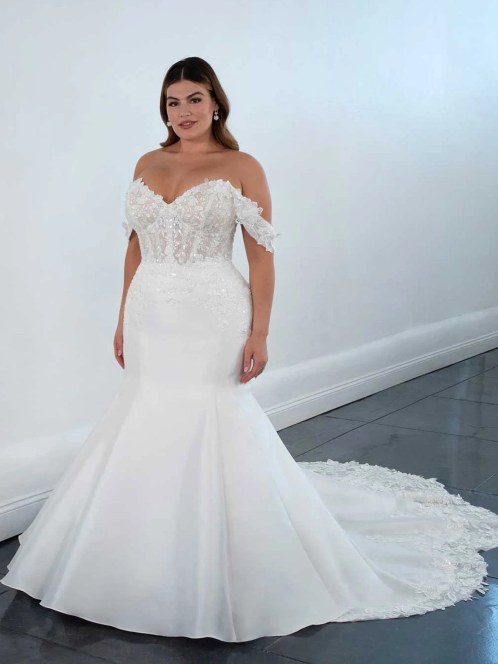 Martina Liana Style 1679 Silk Zibeline Wedding Gown – Bridal Size 16